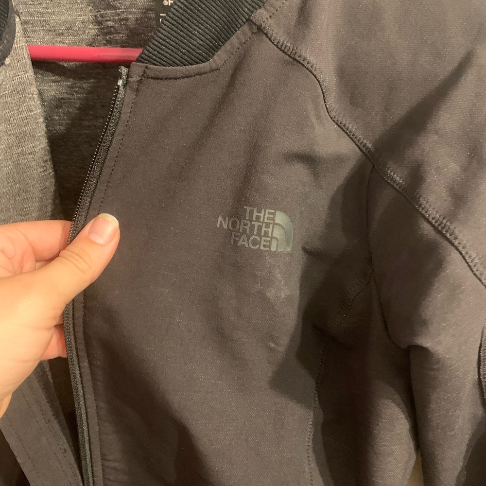 North face jacket - Picture 2 of 3